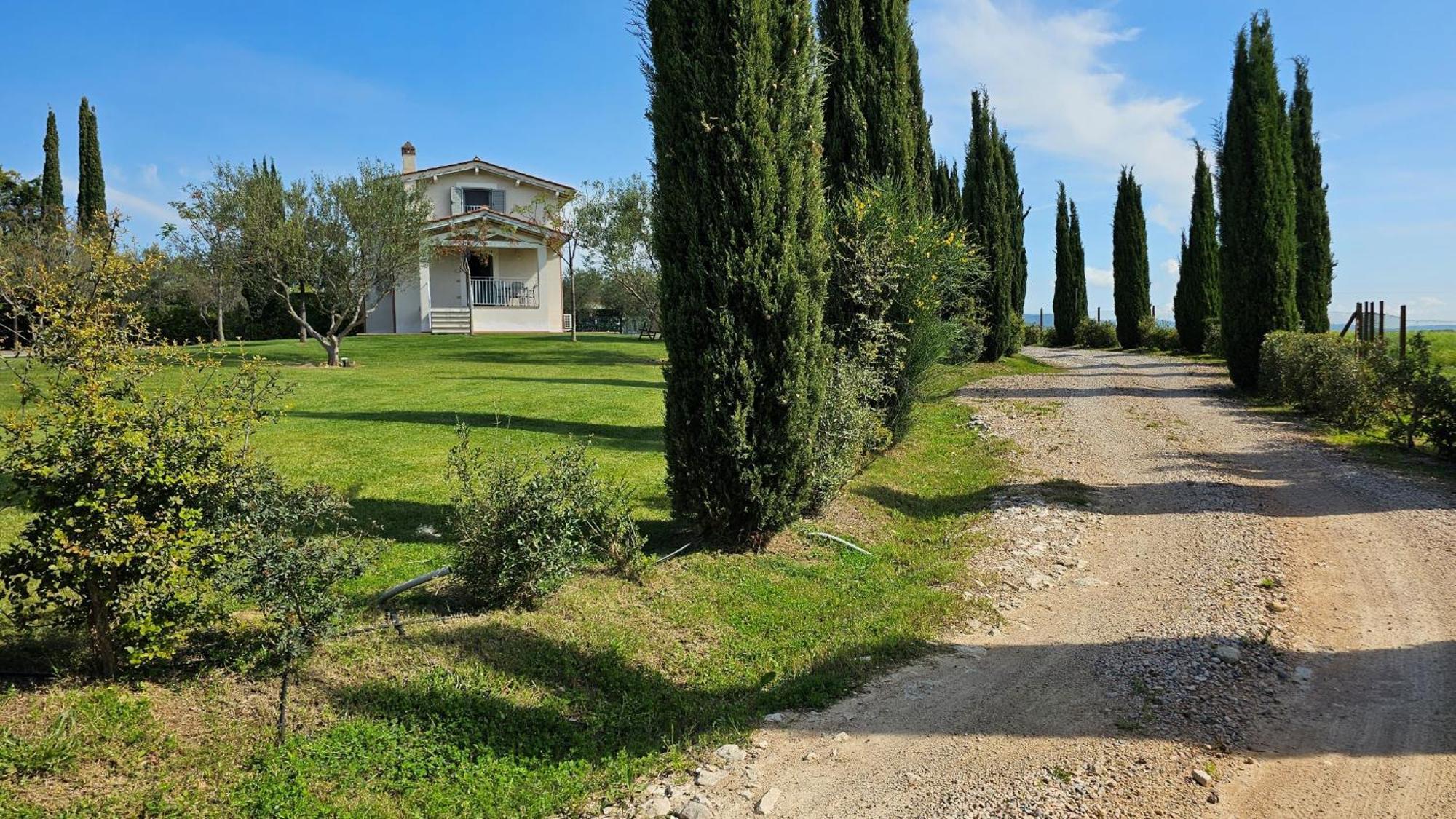 Agriturismo Poggio Di Maremma Pescia Romana Buitenkant foto